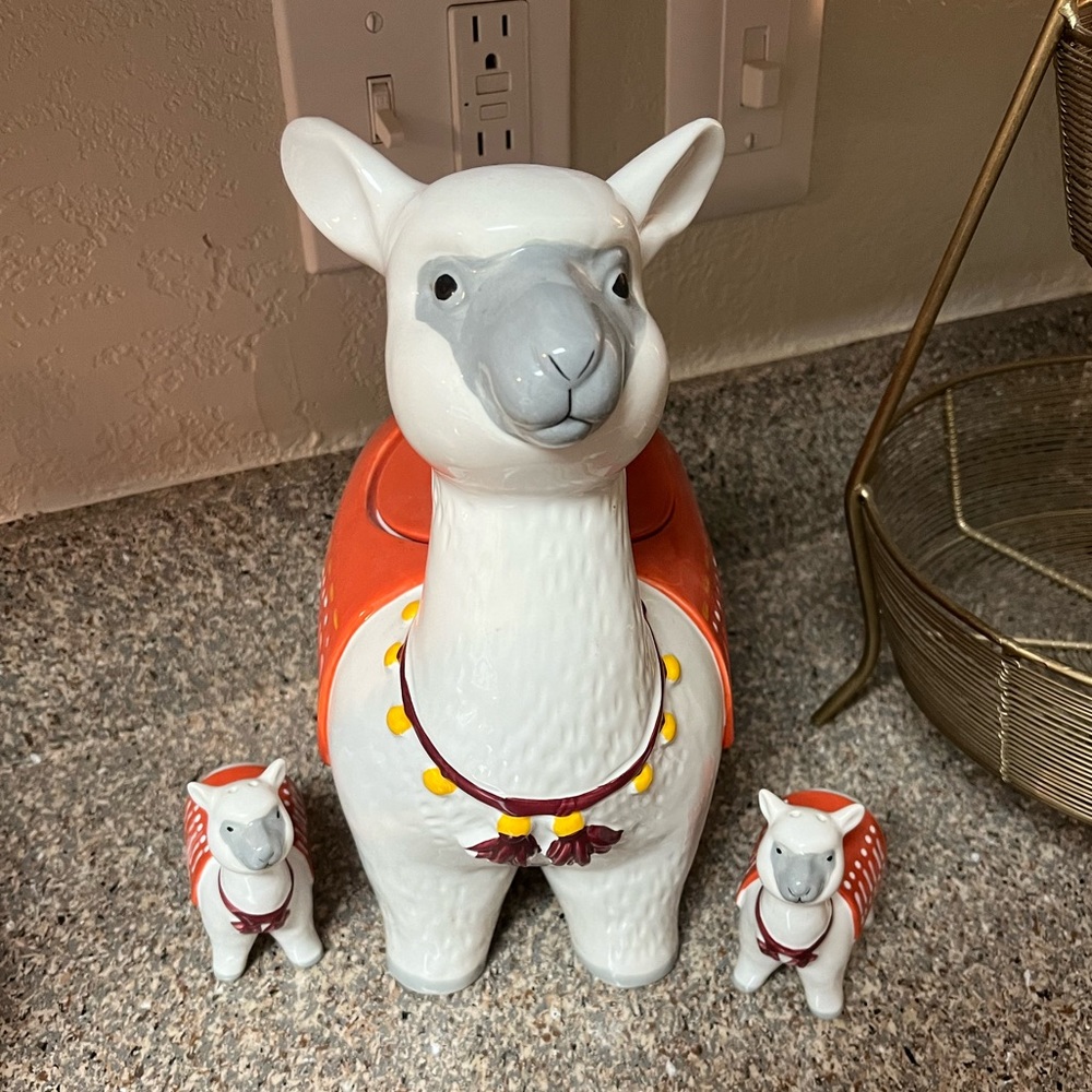 Threshold llama cookie jar & salt/pepper shaker set